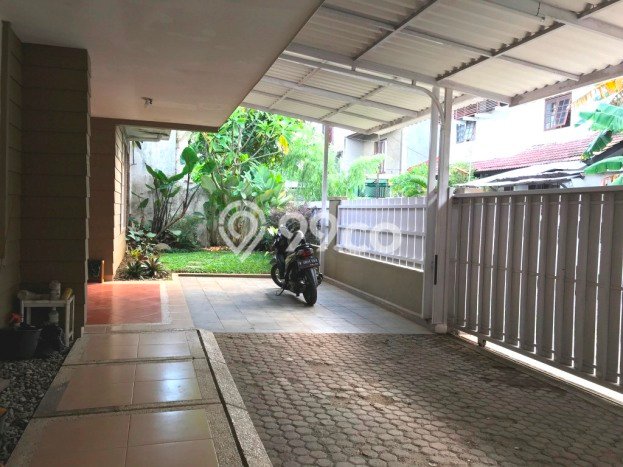 Dijual Rumah Premium dengan Fasilitas Sekitar Komplit di Cinere, Depok Dijual Rumah Premium dengan Fasilitas Sekitar Komplit di Cinere, Depok