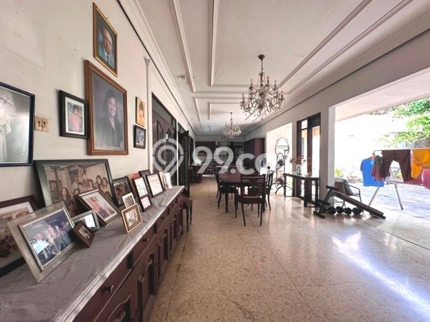 Dijual Hunian Mewah dengan Fasilitas Sekitar Lengkap di Tebet, Jakarta Selatan Dijual Hunian Mewah dengan Fasilitas Sekitar Lengkap di Tebet, Jakarta Selatan