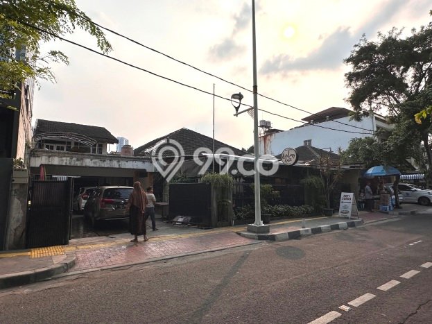 Dijual Hunian Mewah dengan Fasilitas Sekitar Lengkap di Tebet, Jakarta Selatan Dijual Hunian Mewah dengan Fasilitas Sekitar Lengkap di Tebet, Jakarta Selatan