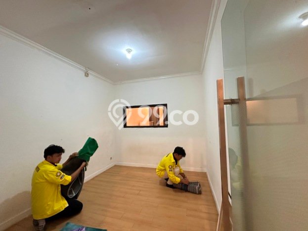 Hunian Eksklusif Siap Huni LT 300m2 di Cinere, Depok Hunian Eksklusif Siap Huni LT 300m2 di Cinere, Depok