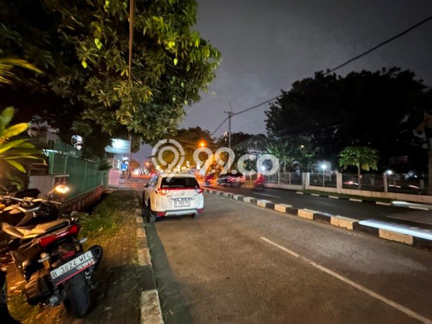 Hunian Eksklusif Siap Huni LT 300m2 di Cinere, Depok Hunian Eksklusif Siap Huni LT 300m2 di Cinere, Depok