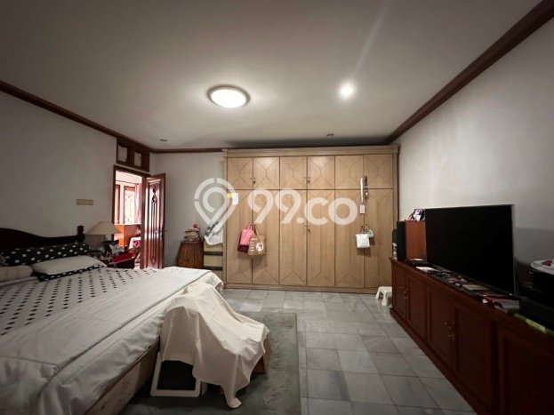 Hunian Mewah Siap Huni LT 350m2 di Ciputat Timur, Tangerang Selatan Hunian Mewah Siap Huni LT 350m2 di Ciputat Timur, Tangerang Selatan