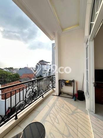 Siap Huni Hunian Elit 4 Kamar di Jagakarsa Dekat ke Mana Saja Siap Huni Hunian Elit 4 Kamar di Jagakarsa Dekat ke Mana Saja