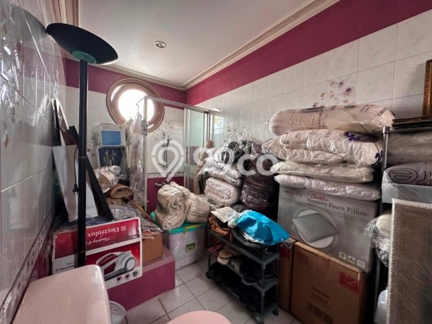 Hunian Mewah Siap Huni LT 350m2 di Ciputat Timur, Tangerang Selatan Hunian Mewah Siap Huni LT 350m2 di Ciputat Timur, Tangerang Selatan