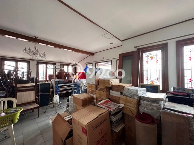 Hunian Mewah Siap Huni LT 350m2 di Ciputat Timur, Tangerang Selatan Hunian Mewah Siap Huni LT 350m2 di Ciputat Timur, Tangerang Selatan