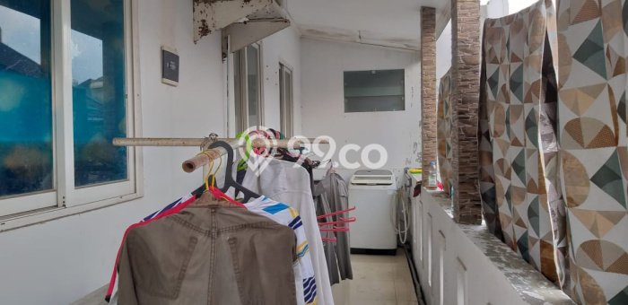 Rumah Mewah LB 180m2 Siap Pakai Desain Elegan di Pulomas, Jakarta Timur Rumah Mewah LB 180m2 Siap Pakai Desain Elegan di Pulomas, Jakarta Timur