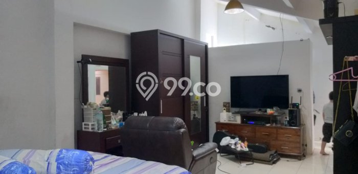 Rumah Mewah LB 180m2 Siap Pakai Desain Elegan di Pulomas, Jakarta Timur Rumah Mewah LB 180m2 Siap Pakai Desain Elegan di Pulomas, Jakarta Timur