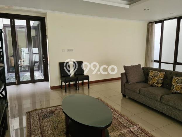 Rumah Mewah Siap Huni LT 216m2 di Tebet, Jakarta Selatan Rumah Mewah Siap Huni LT 216m2 di Tebet, Jakarta Selatan