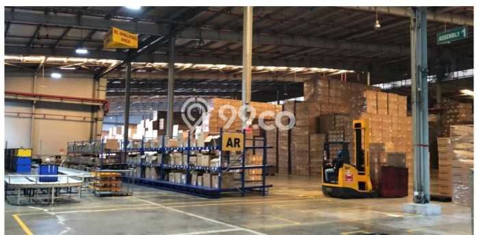 Gudang Disewa di Bekasi dengan LB 16000m2 Area Komersial Ramai Gudang Disewa di Bekasi dengan LB 16000m2 Area Komersial Ramai