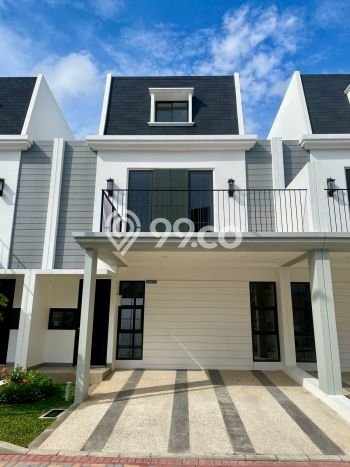 For Sale Rumah Mewah Exclusive di Cakung, Jakarta Timur For Sale Rumah Mewah Exclusive di Cakung, Jakarta Timur