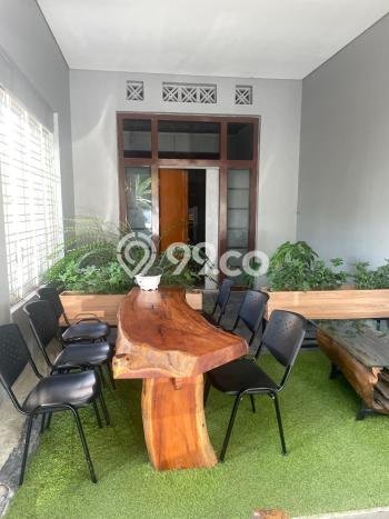 Disewakan Rumah Strategis di Cikini LT 330m2 / LB 330m2 Siap Huni Disewakan Rumah Strategis di Cikini LT 330m2 / LB 330m2 Siap Huni