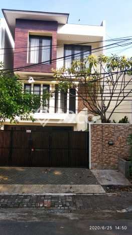 Rumah Mewah Siap Huni LT 216m2 di Tebet, Jakarta Selatan Rumah Mewah Siap Huni LT 216m2 di Tebet, Jakarta Selatan