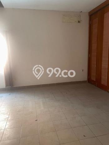 Disewakan Rumah Strategis di Cikini LT 330m2 / LB 330m2 Siap Huni Disewakan Rumah Strategis di Cikini LT 330m2 / LB 330m2 Siap Huni