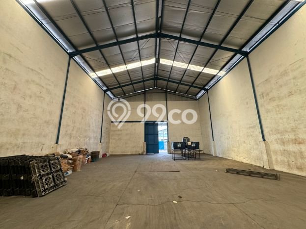 Unit Gudang Dijual di Jakarta Utara LT 1610m2 & LB 864m2 Unit Gudang Dijual di Jakarta Utara LT 1610m2 & LB 864m2