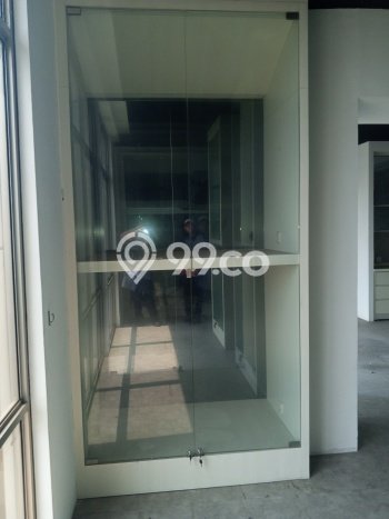 Kantor Disewa di Jakarta Barat dengan LB 708m2 Area Komersial Ramai Kantor Disewa di Jakarta Barat dengan LB 708m2 Area Komersial Ramai