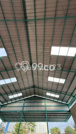 Unit Gudang Disewakan di Daan Mogot di Area Ramai & Strategis Unit Gudang Disewakan di Daan Mogot di Area Ramai & Strategis
