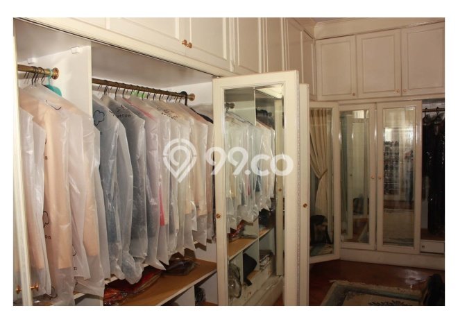 Hunian Luxury Siap Huni di Jakarta Selatan Fasilitas Lengkap Hunian Luxury Siap Huni di Jakarta Selatan Fasilitas Lengkap