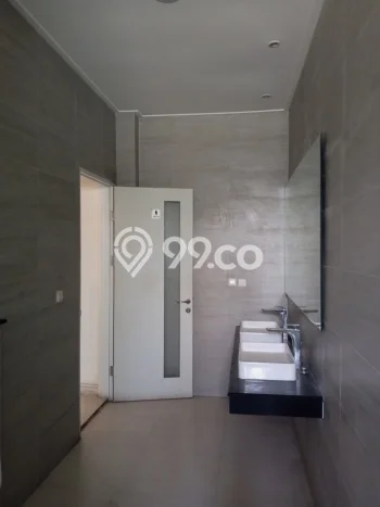 Unit Kantor Disewa Lokasi Tangerang, Tangerang Spesifikasi Luas Bangunan 708m2 Unit Kantor Disewa Lokasi Tangerang, Tangerang Spesifikasi Luas Bangunan 708m2