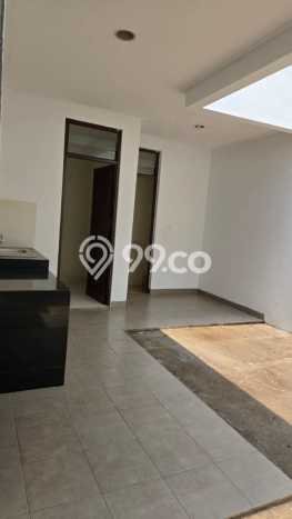 Disewakan! Rumah 3 Kamar Tidur &
3 Kamar Mandi di Green Lake City, Jakarta Barat Disewakan! Rumah 3 Kamar Tidur &
3 Kamar Mandi di Green Lake City, Jakarta Barat
