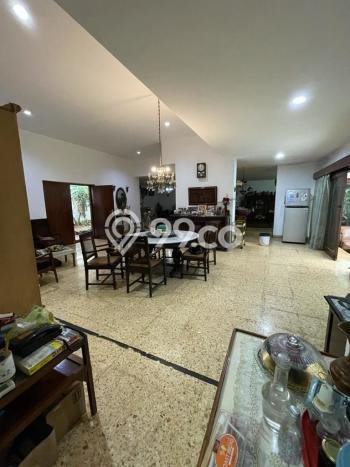 Dijual Rumah Mewah Elegan Dengan View Eksklusif di Tomang, Jakarta Barat Dijual Rumah Mewah Elegan Dengan View Eksklusif di Tomang, Jakarta Barat