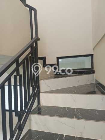 Rumah Strategis Modern Lb 110m2 di Cipondoh, Tangerang Rumah Strategis Modern Lb 110m2 di Cipondoh, Tangerang