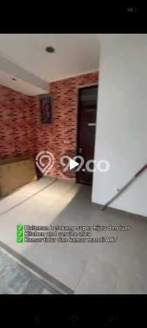 Rumah Mewah LB 160m2 Siap Huni Desain Elegan di Green Lake City, Jakarta Barat Rumah Mewah LB 160m2 Siap Huni Desain Elegan di Green Lake City, Jakarta Barat