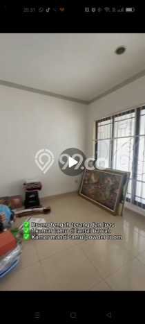 Rumah Mewah LB 160m2 Siap Huni Desain Elegan di Green Lake City, Jakarta Barat Rumah Mewah LB 160m2 Siap Huni Desain Elegan di Green Lake City, Jakarta Barat
