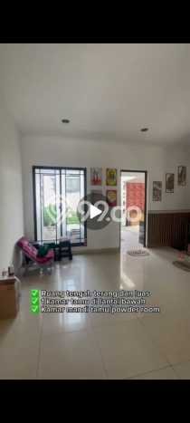Rumah Mewah LB 160m2 Siap Huni Desain Elegan di Green Lake City, Jakarta Barat Rumah Mewah LB 160m2 Siap Huni Desain Elegan di Green Lake City, Jakarta Barat
