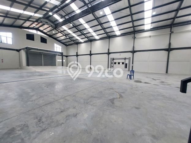 AREA PROSPEKTIF! Gudang di Pulo Gadung, Luas 1920m2m², Area Strategis AREA PROSPEKTIF! Gudang di Pulo Gadung, Luas 1920m2m², Area Strategis