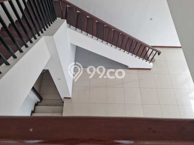 Hunian Mewah LB 300m2 Siap Pakai Desain Elegan di Harapan Indah, Bekasi Hunian Mewah LB 300m2 Siap Pakai Desain Elegan di Harapan Indah, Bekasi