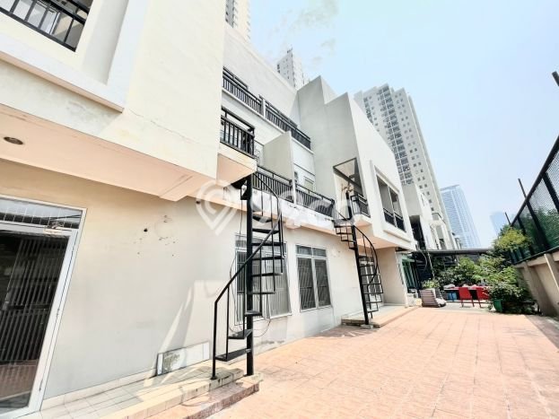 Siap Huni Apartemen Prestisius di Sunter 3 Kamar & 2 Kamar Mandi Siap Huni Apartemen Prestisius di Sunter 3 Kamar & 2 Kamar Mandi