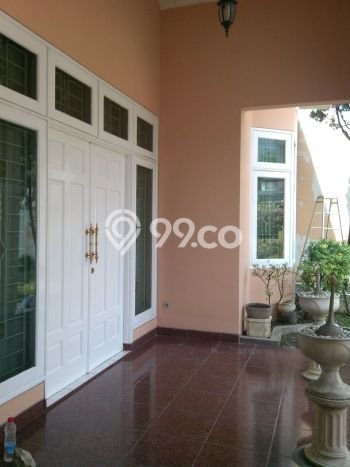 Hunian Elit LB 180m2 Siap Pakai Desain Elegan di Mayjen Sungkono, Surabaya Hunian Elit LB 180m2 Siap Pakai Desain Elegan di Mayjen Sungkono, Surabaya