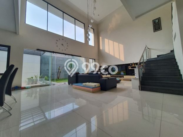 Hunian Elit LB 380m2 Siap Huni Desain Elegan di Kota Baru Parahyangan, Bandung Hunian Elit LB 380m2 Siap Huni Desain Elegan di Kota Baru Parahyangan, Bandung