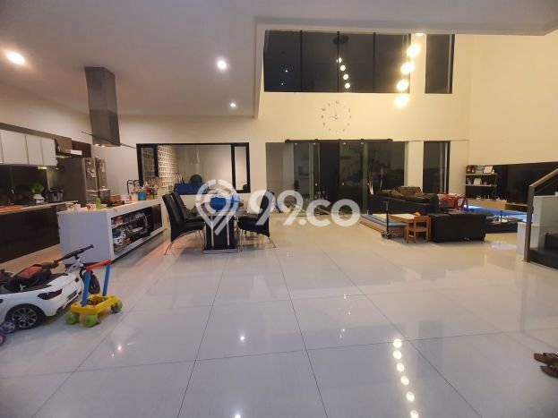 Hunian Elit LB 380m2 Siap Huni Desain Elegan di Kota Baru Parahyangan, Bandung Hunian Elit LB 380m2 Siap Huni Desain Elegan di Kota Baru Parahyangan, Bandung