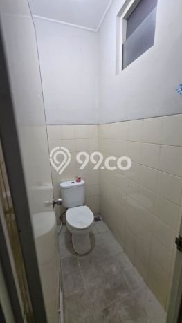 LOKASI STRATEGIS! Ruko Disewakan di , Luas 237m2m², Lokasi Niaga LOKASI STRATEGIS! Ruko Disewakan di , Luas 237m2m², Lokasi Niaga