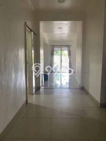 For Sale! Luxury House LT 198m2 Desain Elegan di Green Lake City For Sale! Luxury House LT 198m2 Desain Elegan di Green Lake City