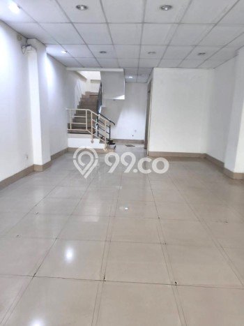 Lokasi Strategis! Dijual Ruko Bisnis di Kembangan, Jakarta Barat Kondisi Baik Lokasi Strategis! Dijual Ruko Bisnis di Kembangan, Jakarta Barat Kondisi Baik