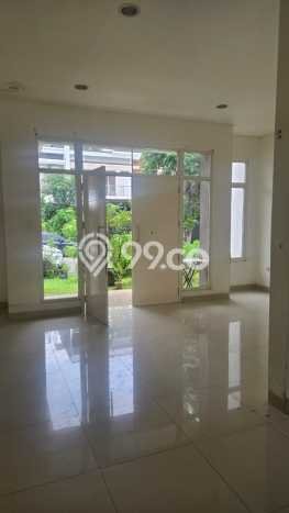 Rumah Sewa Jakarta Barat LT 200m2 LB 320m2 Kawasan Green Lake City Rumah Sewa Jakarta Barat LT 200m2 LB 320m2 Kawasan Green Lake City