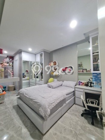Rumah Mewah LB 420m2 Siap Pakai Desain Elegan di Banjar Wijaya, Tangerang Rumah Mewah LB 420m2 Siap Pakai Desain Elegan di Banjar Wijaya, Tangerang