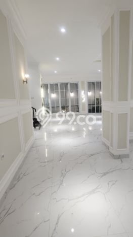 Jual Rumah Luas Megah Dengan View Eksklusif di Joglo, Jakarta Barat Jual Rumah Luas Megah Dengan View Eksklusif di Joglo, Jakarta Barat