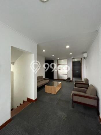 Disewakan Ruko Premium Kawasan Pondok Indah, Luas 262m2m², Area Berkembang Disewakan Ruko Premium Kawasan Pondok Indah, Luas 262m2m², Area Berkembang