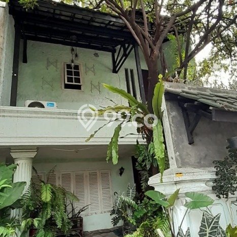 Rumah Luxury di Jakarta Barat Strategis Kondisi Terawat Rumah Luxury di Jakarta Barat Strategis Kondisi Terawat