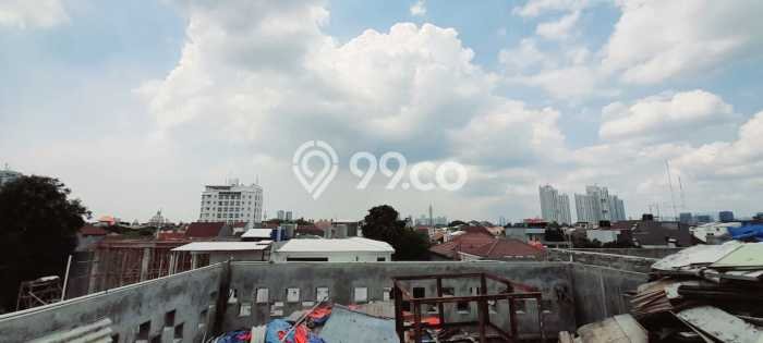 Rumah Luxury di Jakarta Barat Strategis Kondisi Terawat Rumah Luxury di Jakarta Barat Strategis Kondisi Terawat
