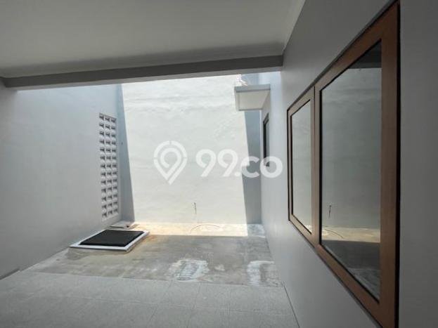 Dijual Rumah Luas Elegan Dengan View Cantik di Cibubur, Depok Dijual Rumah Luas Elegan Dengan View Cantik di Cibubur, Depok