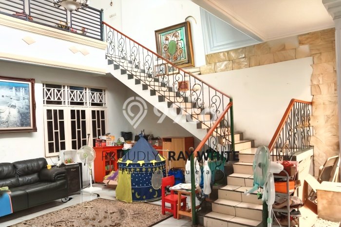 Hunian Elit LB 418m2 Siap Pakai Desain Elegan di Cawang, Jakarta Timur Hunian Elit LB 418m2 Siap Pakai Desain Elegan di Cawang, Jakarta Timur