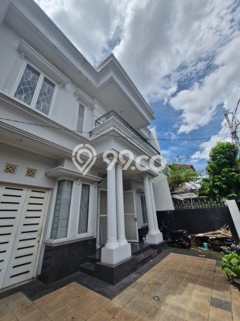 Rumah sewa siap pakai 5 KT di Pondok Indah, Jakarta Selatan Rumah sewa siap pakai 5 KT di Pondok Indah, Jakarta Selatan