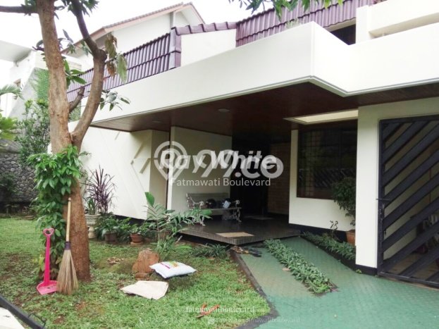Hunian Mewah Dijual LT 445m2 di Cilandak, Jakarta Selatan Hunian Mewah Dijual LT 445m2 di Cilandak, Jakarta Selatan