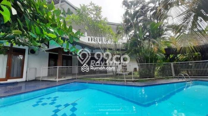 Jual Rumah Mewah Megah Dengan View Eksklusif di Kemang, Jakarta Selatan Jual Rumah Mewah Megah Dengan View Eksklusif di Kemang, Jakarta Selatan