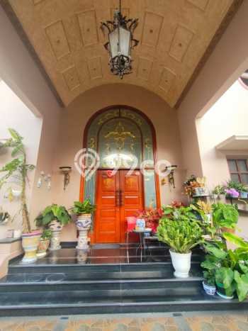 Rumah Cantik Dalam Komplek Elite One Gate Di Lebak Bulus Rumah Cantik Dalam Komplek Elite One Gate Di Lebak Bulus