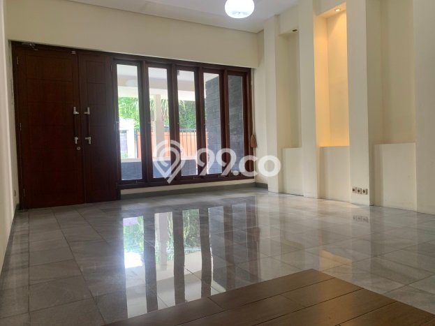 Ready to Use! Premium House LT 800m2 Desain Elegan di Kemang Ready to Use! Premium House LT 800m2 Desain Elegan di Kemang